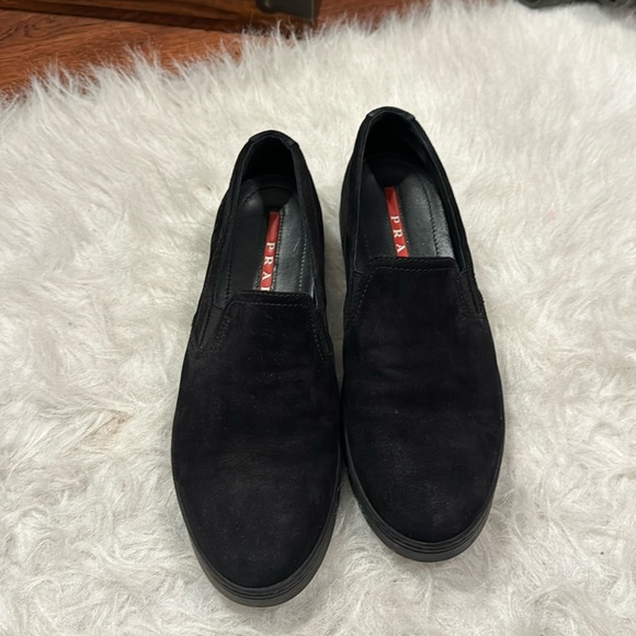 Prada black suede women slip on sneaker size 38 1/2 pre-owned. - Picture 1 of 9